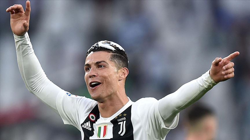Cristiano Ronaldo Gülümsüyor